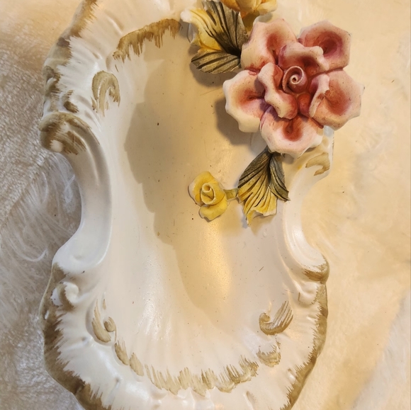 Germany Vintage porcelain 3D floral dish - Picture 7 of 12